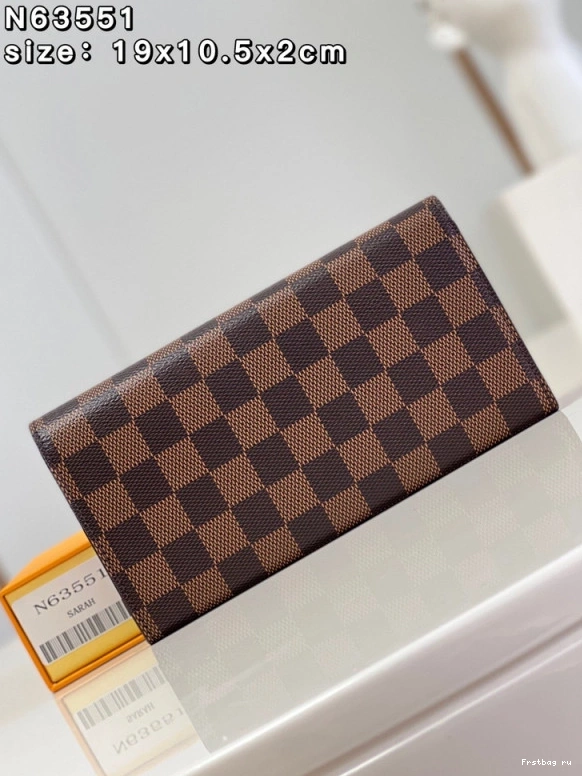 First bag ru SARAH Vuitton WALLET Louis 0802